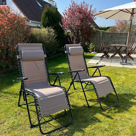 Cozy De Haan